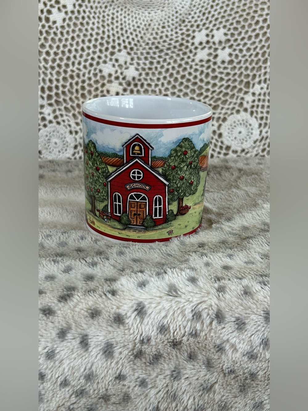 SUSAN WINGET 2006 Red Schoolhouse Ceramic Mug Books Are Fun